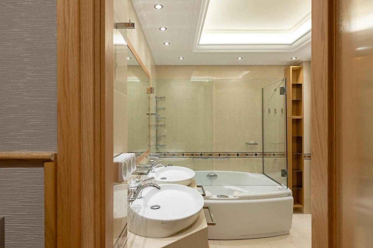 Vouliagmeni'S Elegance By Acropolis Suites Αθήνα Εξωτερικό φωτογραφία