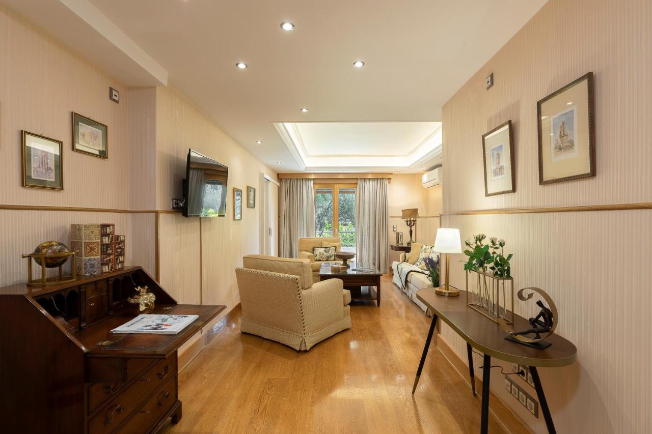 Vouliagmeni'S Elegance By Acropolis Suites Αθήνα Εξωτερικό φωτογραφία